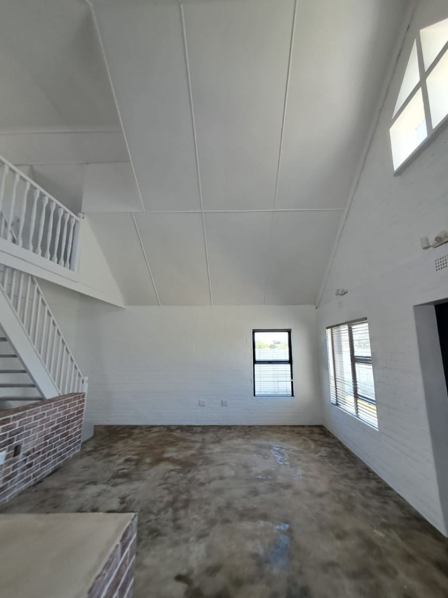 2 Bedroom Property for Sale in Britannia Bay Western Cape